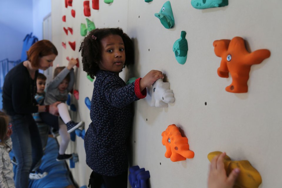 1 - mur-descalade-pour-les-enfants.jpg